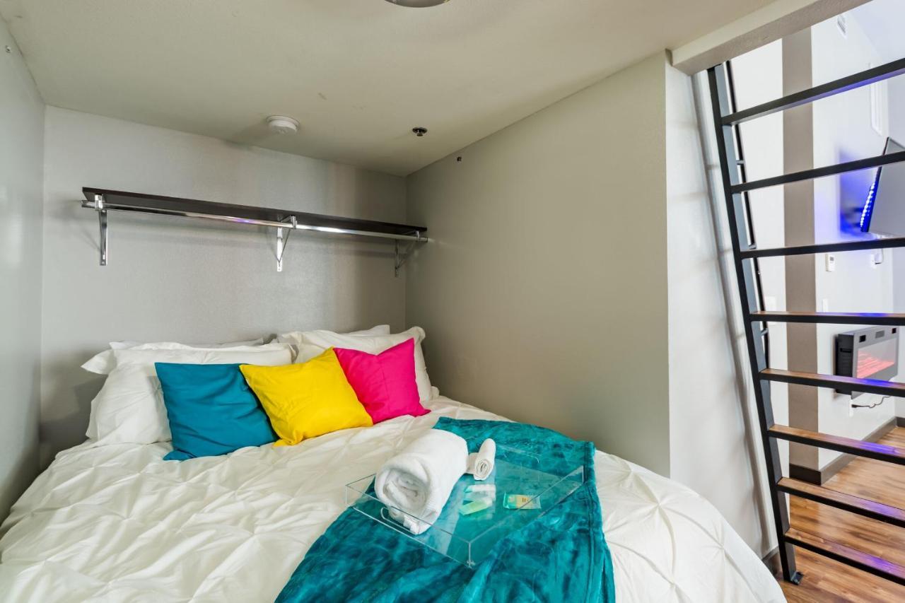 Old West Studio Lofts West Tampa Luaran gambar