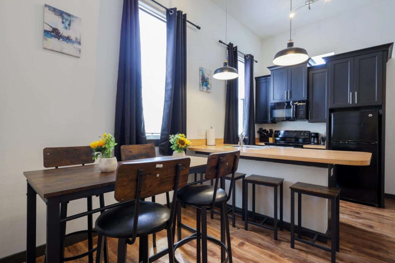 Old West Studio Lofts West Tampa Luaran gambar