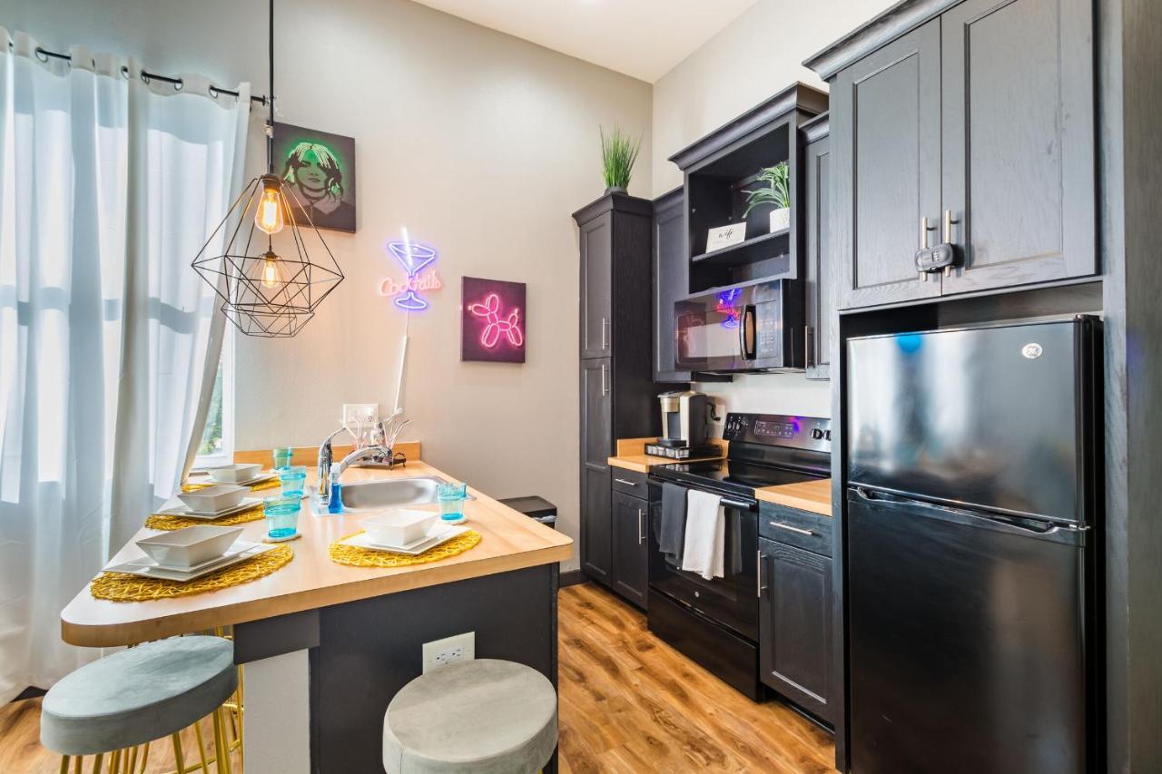 Old West Studio Lofts West Tampa Luaran gambar