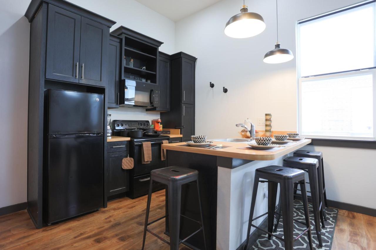 Old West Studio Lofts West Tampa Luaran gambar