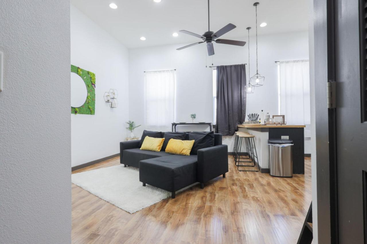 Old West Studio Lofts West Tampa Luaran gambar